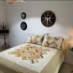Casa em Búzios com área gourmet e piscina comum!